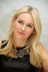 Naomi Watts - 'The Impossible' Press Conference Portraits by Vera Anderson - September 8, 2012 - 11xHQ 40eVc2Lp