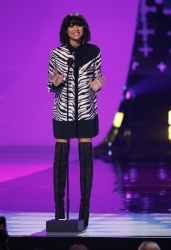 Zendaya Coleman - FOX's 2014 Teen Choice Awards at The Shrine Auditorium on August 10, 2014 in Los Angeles, California - 436xHQ 45TxMxJa