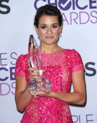 Lea Michele - 2013 People's Choice Awards at the Nokia Theatre in Los Angeles, California - January 9, 2013 - 339xHQ 4TK7bTo9