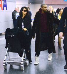 Kim Kardashian - At JFK Airport in New York City with Kanye West (2015. 02. 09) (44xHQ) 5BbP2u46
