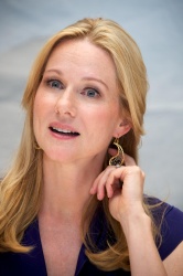 Laura Linney - 'Hyde Park on Hudson' Press Conference Portraits by Vera Anderson - September 9, 2012 - 6xHQ 6PfSiKLm