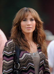 Jennifer Lopez - On the set of The Back-Up Plan in NYC (16.07.2009) - 120xHQ 6dKJ1mDS