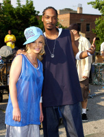 Бритни Спирс, Снуп Догг (Britney Spears, Snoop Dogg) 'Outrageous' Video Stills 2004 - 25xHQ 9CcPTn4K