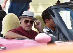 Zac Efron & Robert De Niro - On the set of Dirty Grandpa in Tybee Island,Giorgia 2015.04.27 - 53xHQ 9wxEqIOt
