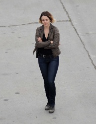 Rachel McAdams - on the set of 'True Detective' in LA - February 27, 2015 (43xHQ) BMWS7fYU