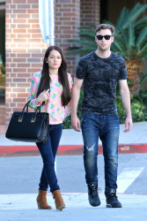Kelli Berglund - Out and about in Beverly Hills, 23 января 2015 (14xHQ) CFkyMM6J