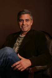 George Clooney - Todd Plitt Photoshoot (December 2, 2006) - 16xHQ EeV8aJ8W