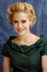 Brittany Murphy - Happy Feet press conference portraits by Vera Anderson (Hollywood. November 7, 2006) - 14xHQ EnWKZqGM