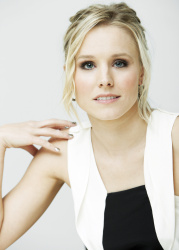 Kristen Bell - "When In Rome" press conference portraits by Armando Gallo (Beverly Hills, January 9, 2010) - 22xHQ FQ5HEmgK