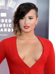 Demi Lovato - At the MTV Video Music Awards, August 24, 2014 - 112xHQ I5vGT7bW