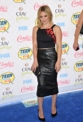 Hilary Duff - At the FOX's 2014 Teen Choice Awards in Los Angeles, August 10, 2014 - 158xHQ IKOtq31b