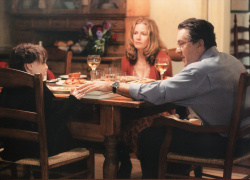 Robert De Niro, Dakota Fanning, Famke Janssen, Elisabeth Shue - постеры и промо стиль к фильму "Hide and Seek (Игра в прятки)", 2005 (47xHQ) Id3qzCse