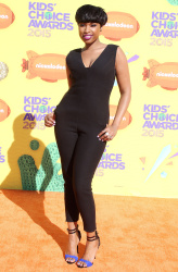 Jennifer Hudson - Jennifer Hudson - 28th Annual Kids' Choice Awards, Inglewood, 28 марта 2015 (145xHQ) KFNwsIGy