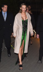Taylor Swift - Arriving at Elle Style Awards 2015 in London (2015.02.24.) (17xHQ) KVBfo22k