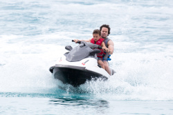 Mark Wahlberg - and his family seen enjoying a holiday in Barbados (December 26, 2014) - 165xHQ OKQDdpyH