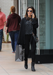 Eva Longoria - Shopping at The Grove in Los Angeles, 29 января 2015 (25xHQ) P2NMqDdZ