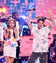 Sarah Hyland - FOX's 2014 Teen Choice Awards at The Shrine Auditorium on August 10, 2014 in Los Angeles, California - 367xHQ QH5kzaoZ
