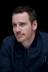 Michael Fassbender - X- Men: Days of Future Past press conference portraits by Magnus Sundholm (New York, May 9, 2014) - 25xHQ QrK20B4I