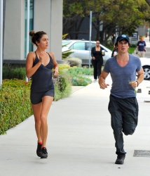 Ian Somerhalder & Nikki Reed - out for an early morning jog in Los Angeles (July 19, 2014) - 27xHQ QuB5AO3F