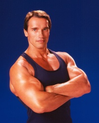 Arnold Schwarzenegger - Arnold Schwarzenegger - Harry Langdon Portraits (Los Angeles, June 13, 1985) - 14xHQ Rk8DArVC
