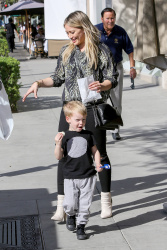 Hilary Duff - Out and about in Beverly Hills, 7 января 2015 (17xHQ) Sz5SZjrw