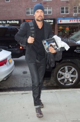Josh Duhamel - arrives at his TriBeCa Hotel - February 25, 2015 - 9xHQ UA7wl9CO
