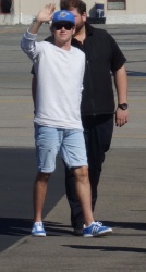 Harry Styles, Niall Horan and Liam Payne - Arriving in Adelaide, Australia - February 17, 2015 - 12xHQ V4iggnbf