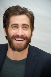 Jake Gyllenhaal - 'End of Watch' Press Conference Portraits by Vera Anderson - September 10, 2012 - 6xHQ Vomk3VLJ