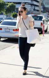 Emmy Rossum - Goes shopping in West Hollywood - February 10, 2015 (22xHQ) W5fp2jkN
