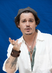 Johnny Depp - "The Rum Diary" press conference portraits by Armando Gallo (Hollywood, October 13, 2011) - 34xHQ WWiASev6