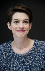 Anne Hathaway - Les Miserables press conference portraits by Magnus Sundholm (New York, December 2, 2012) - 12xHQ XyGIoSoJ