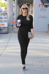 Kate Upton - Out in Beverly Hills (2015.02.25.) (25xHQ) B83k0REI