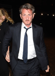 Sean Penn - Charlize Theron and Sean Penn - seen leaving Royal Festival Hall. London - February 16, 2015 (153xHQ) BNoHgmhB
