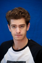 Andrew Garfield - The Amazing Spider-Man press conference portraits by Vera Anderson (Cancun, April 16, 2012) - 8xHQ BSy0IIIu