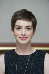 Anne Hathaway - The Dark Knight Rises press conference portraits by Magnus Sundholm (Beverly Hills, July 08, 2012) - 10xHQ COU9gfih