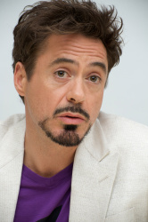 Robert Downey Jr. - The Soloist press conference portraits by Vera Anderson (Beverly Hills, April 3, 2009) - 20xHQ EE72IRpz