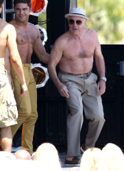 Zac Efron & Robert De Niro - On the set of Dirty Grandpa in Tybee Island,Giorgia 2015.04.30 - 140xHQ EWCbvyCg