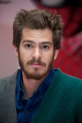 Andrew Garfield - The Amazing Spider-Man 2 press conference portraits by Vera Anderson (Los Angeles, November 17, 2013) - 8xHQ H4sizUDf