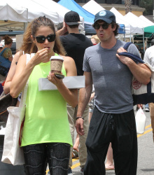 Ian Somerhalder & Nikki Reed - at the farmer's market in Sherman Oaks (July 20, 2014) - 152xHQ IXfZpPgb