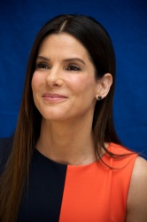 Sandra Bullock - Extremely Loud And Incredibly Close press conference portraits by Vera Anderson (Los Angeles, December 7, 2011) - 8xHQ Ix7cnTR8