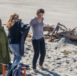 Rachel McAdams - on the set of 'True Detective' in Malibu - February 24, 2015 (25xHQ) JOjdRnf3