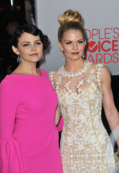 Jennifer Morrison - Jennifer Morrison & Ginnifer Goodwin - 38th People's Choice Awards held at Nokia Theatre in Los Angeles (January 11, 2012) - 244xHQ Ks9LdVzo