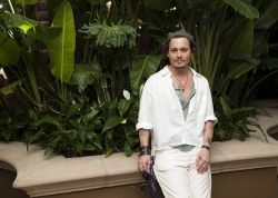 Johnny Depp - "The Rum Diary" press conference portraits by Armando Gallo (Hollywood, October 13, 2011) - 34xHQ MGkljZ2r