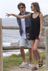 Louis Tomlinson and Eleanor Calder - at Bondi Beach in Sydney, February, 2015 - 10xHQ PJ8chmyE