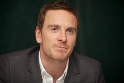 Michael Fassbender - The Counselor press conference portraits by Helen Hoehne (London, October 3, 2013) - 4xHQ SFSFpUc3