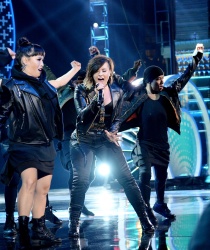Demi Lovato and Cher Lloyd - Performing Really Don't Care at the Teen Choice Awards. August 10, 2014 - 45xHQ SLB4A1HP