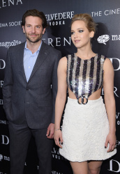 Jennifer Lawrence и Bradley Cooper - Attends a screening of 'Serena' hosted by Magnolia Pictures and The Cinema Society with Dior Beauty, Нью-Йорк, 21 марта 2015 (449xHQ) SadR1uQl