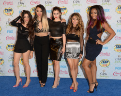 Fifth Harmony - at FOX's 2014 Teen Choice Awards in Los Angeles, California - 32xHQ TmVbjE80