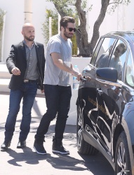 Jake Gyllenhaal - Out & About During The Cannes Film Festival 2015.05.15 - 5xHQ V7juOG1U