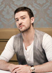 Justin Timberlake - "Friends With Benefits" press conference portraits by Armando Gallo (Cancun, July 14, 2011) - 14xHQ W8sgozBG
